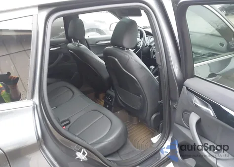 2018 BMW X1 xDrive28I z USA, uszkodzony, nr VIN WBXHT3C30J5L27524